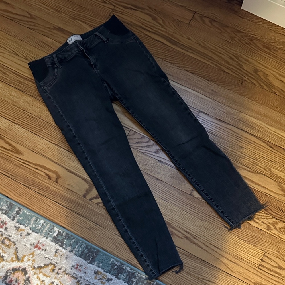 GAP Women's Dark Gray Skinny Maternity Jeans